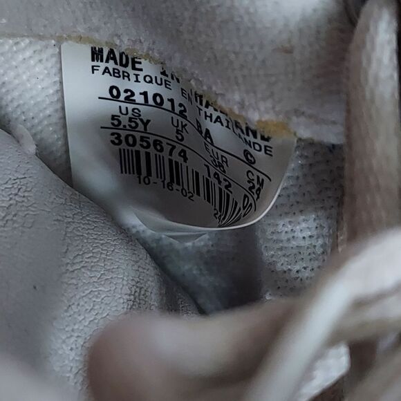 Vintage Nike Sneakers White & Blue Size 5.5Y - Picture 9 of 9